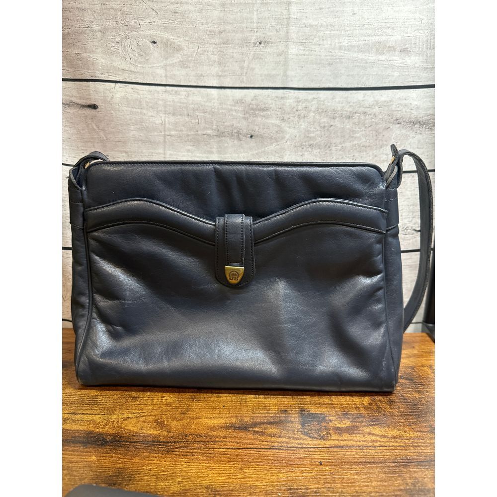 Vintage Etienne Aigner Blue Leather Purse Tote Shoulder‎ Bag